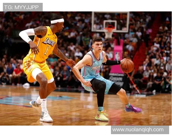 湖人热火激战9月30日赛场精彩瞬间回顾与分析